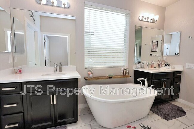 Building Photo - 12158 Byrony Ct