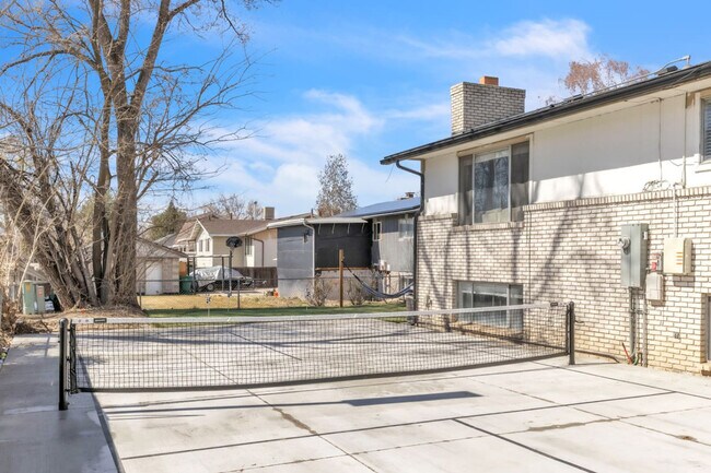 Building Photo - 423 W 1640 S