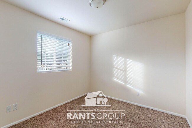 Building Photo - Fantastic Neighborhood in Tumwater!