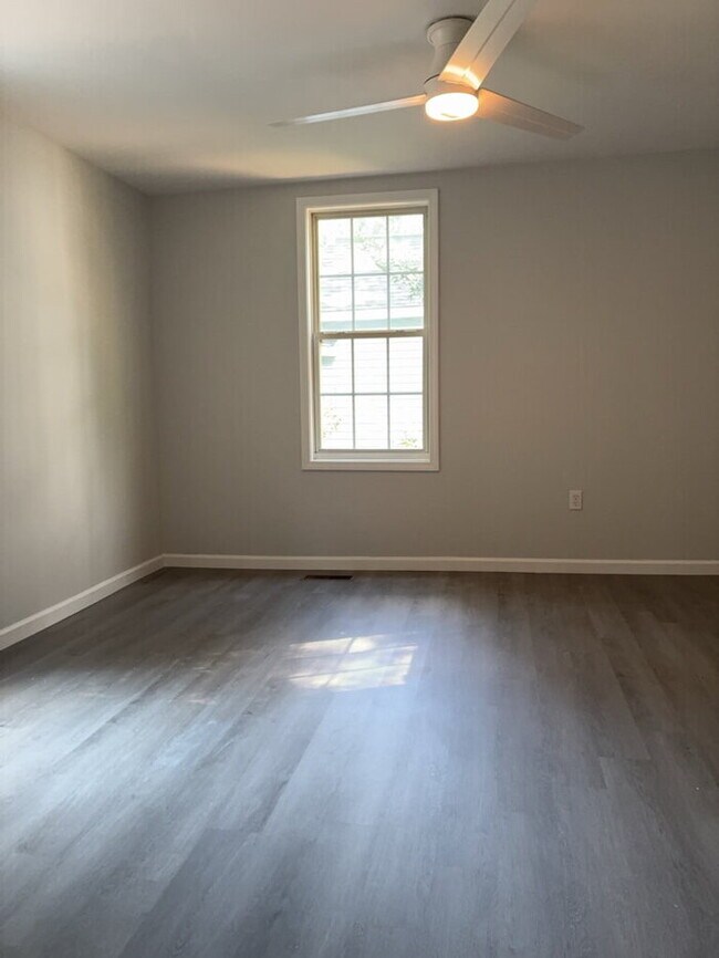 Building Photo - "Charming 3-Bedroom Home with 2 Full Baths and Spacious 1,210 sq ft Layout in Anderson, SC!"