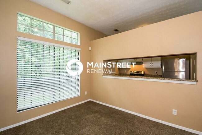 Building Photo - 3 Bedroom Pet-Friendly Home in Lithonia, GA with Main Street Renewal