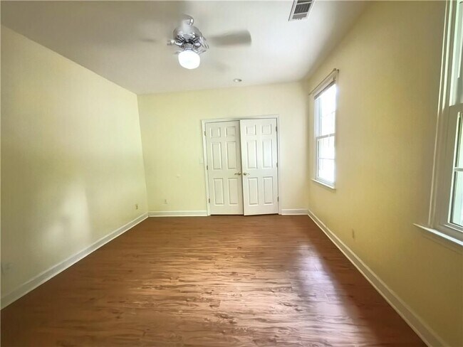 Building Photo - 4009 Treemont Ln