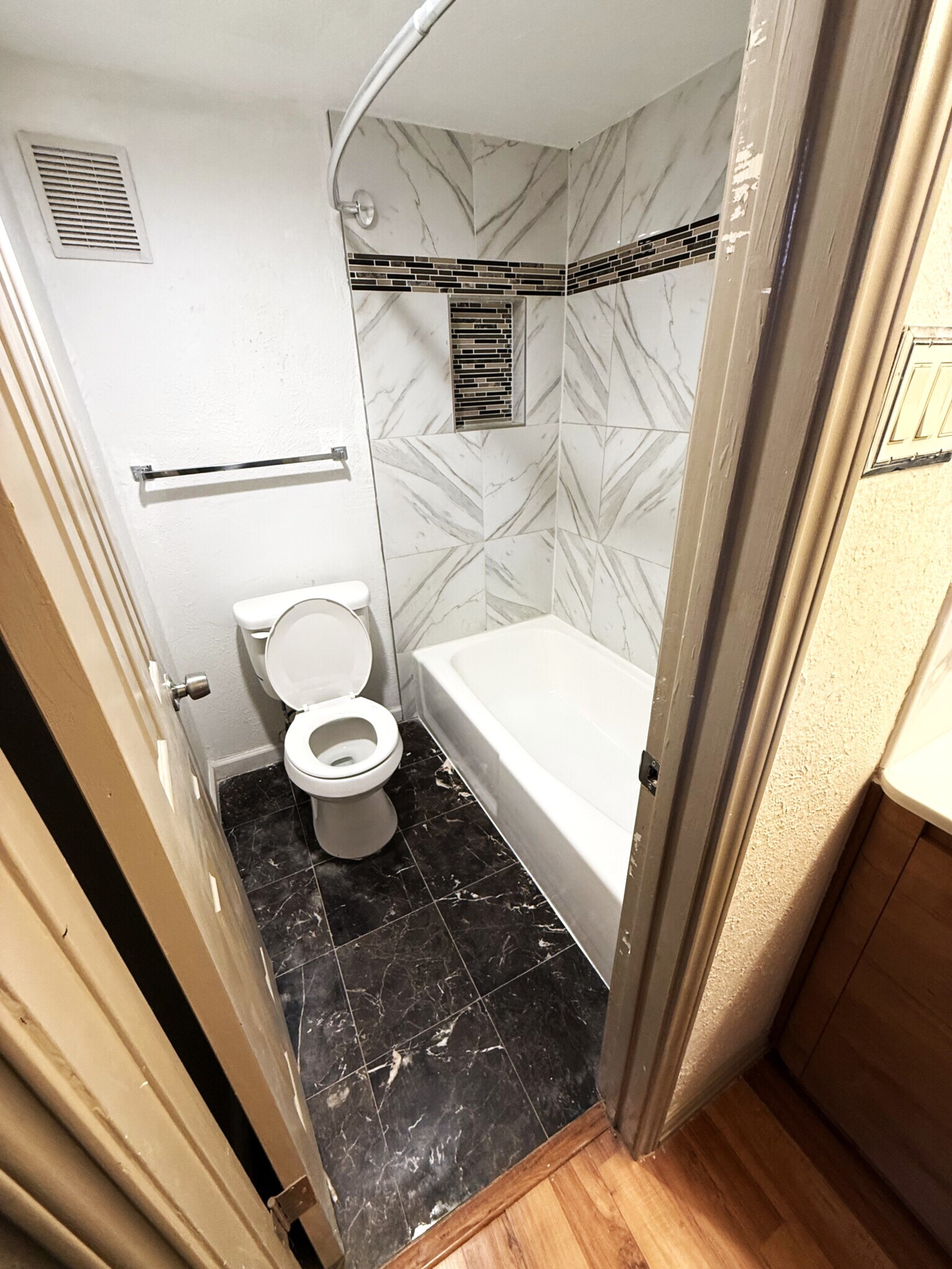 Building Photo - 4557 N O'Connor Rd