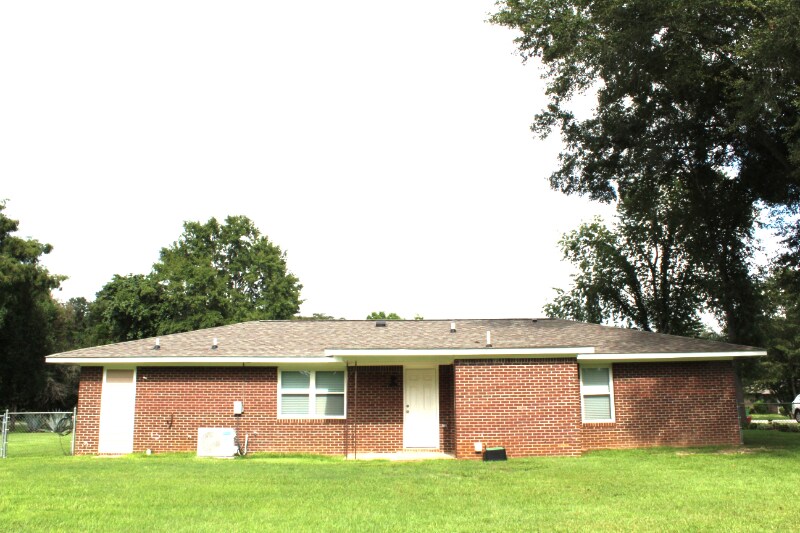 Building Photo - 1252 Nixon Dr