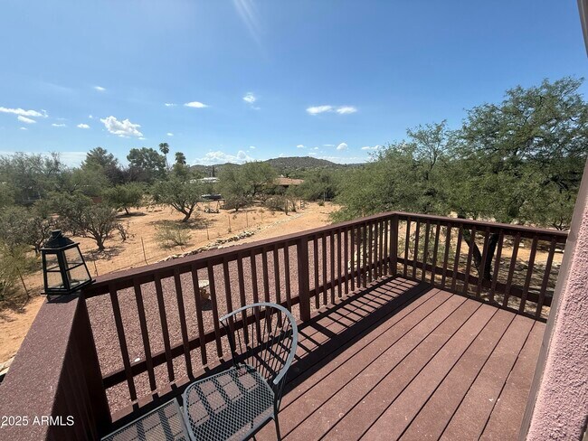 Building Photo - 5081 N Bear Canyon Rd