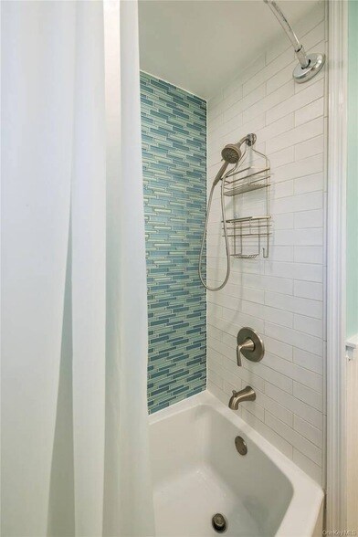 Building Photo - 869 Beach St