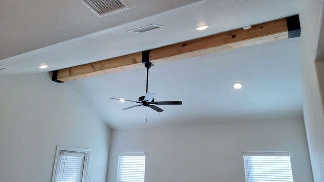 Building Photo - 7208 22nd Pl