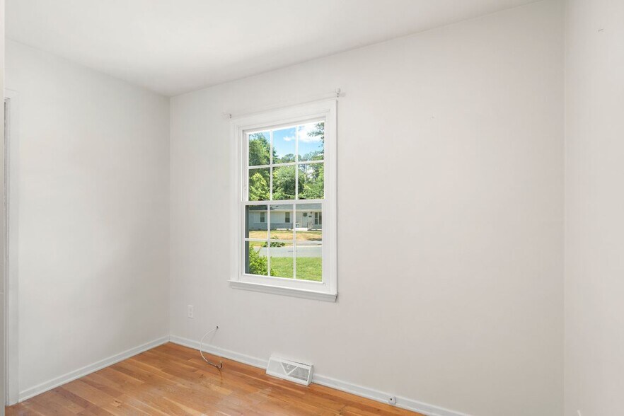 Building Photo - 3124 Edsel Pl