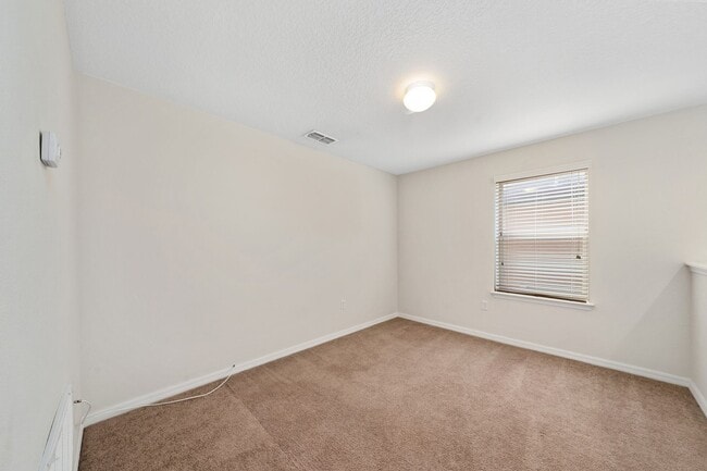 Building Photo - Beautiful Single-Family Home for Rent in Reserve at Legacy Park.Casselberry.