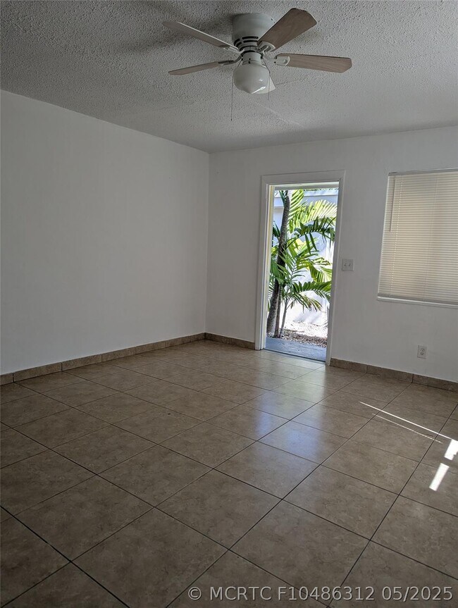 Building Photo - 2160 NW 29th St