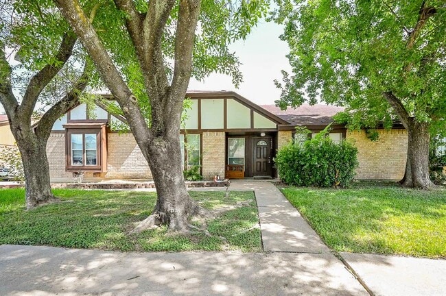 Primary Photo - 19226 Plantain Dr