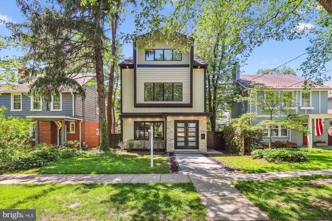 Building Photo - 5706 Nevada Ave NW