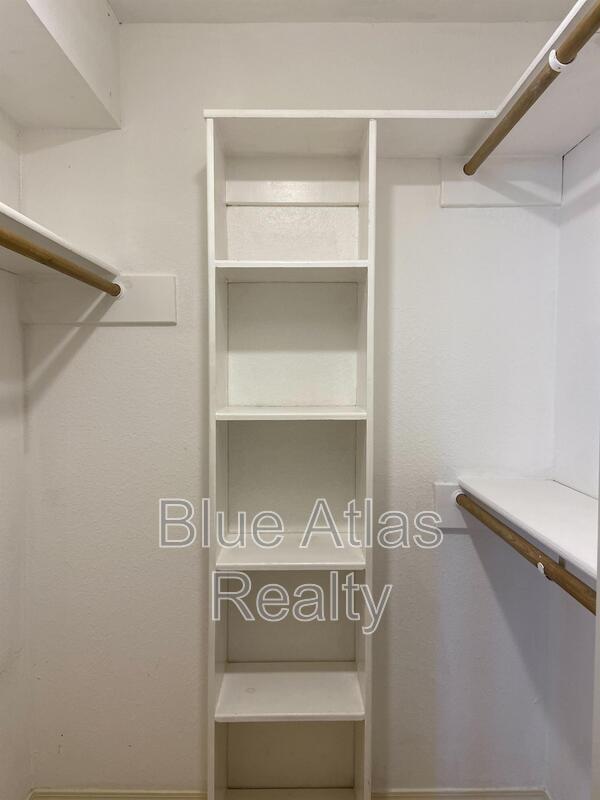 Building Photo - 4854 Starcrest Ct