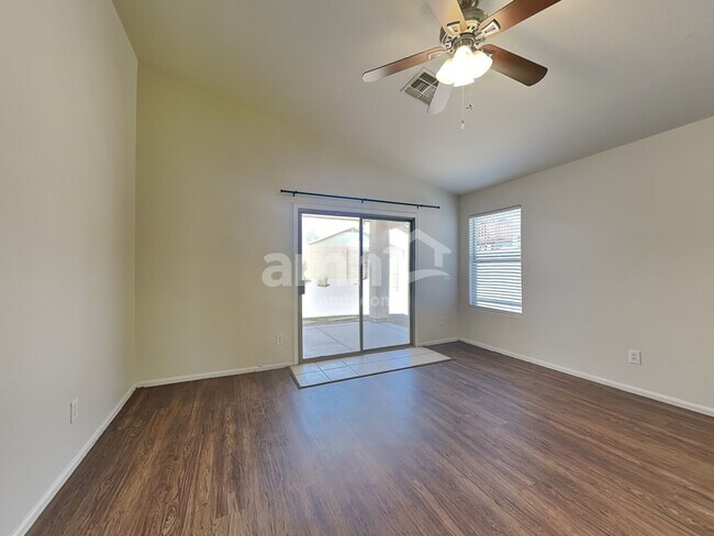 Building Photo - 11436 E Pronghorn Ave