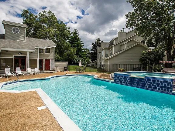 Building Photo - 1014 Stones Throw Dr NW