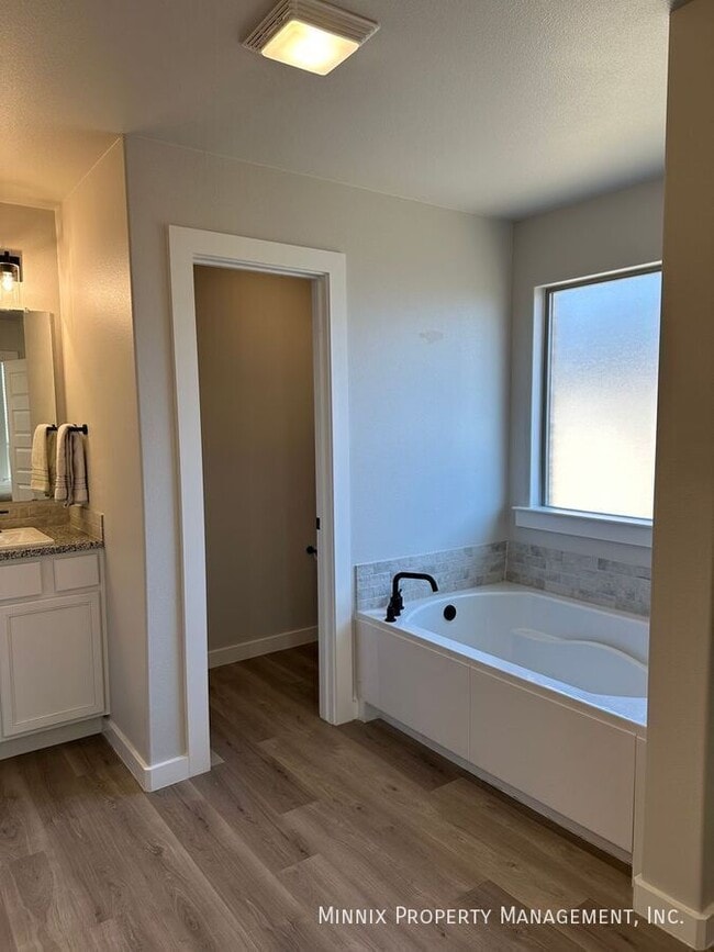 Building Photo - 2923 137th St