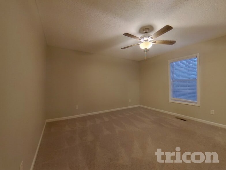 Building Photo - 119 Ashford Dr