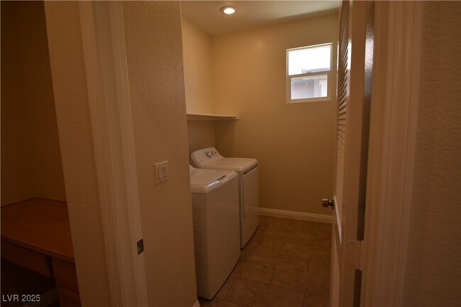 Building Photo - 4320 Hera Temple Ave