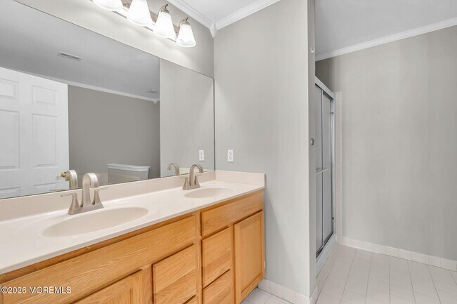 Building Photo - 30 Brookfield Dr