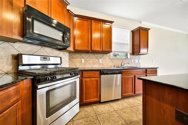 Building Photo - 15427 Cabot Ridge Ln