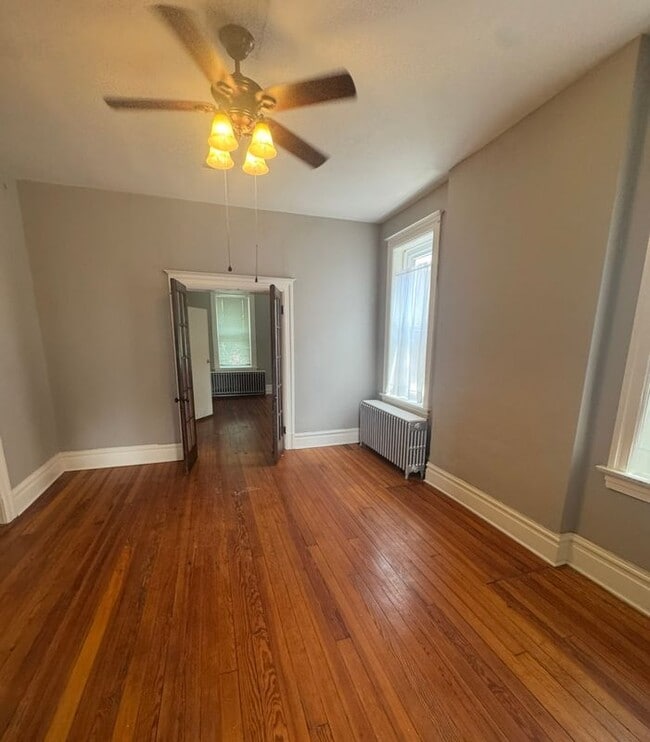 Building Photo - 3449 Crittenden St