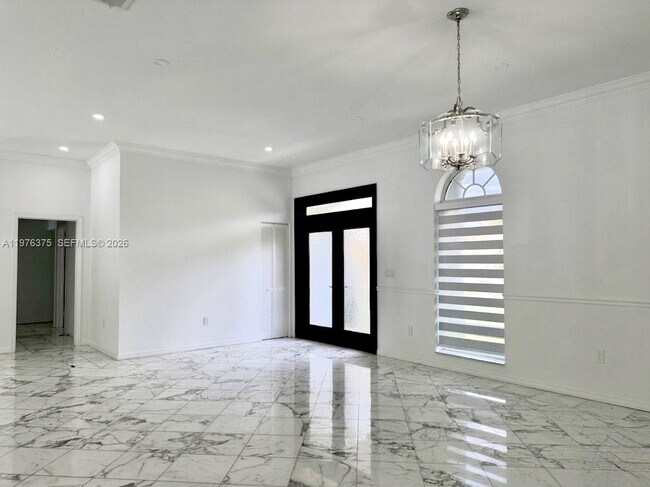 Building Photo - 4934 NW 94th Doral Pl