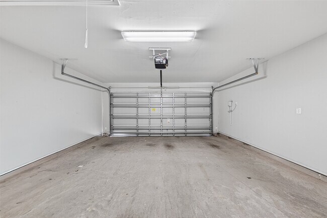 Building Photo - 10406 Talitha Trl