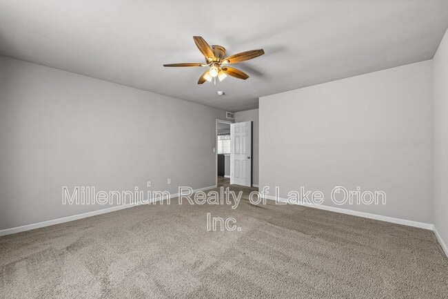 Building Photo - 7158 Primrose Ln