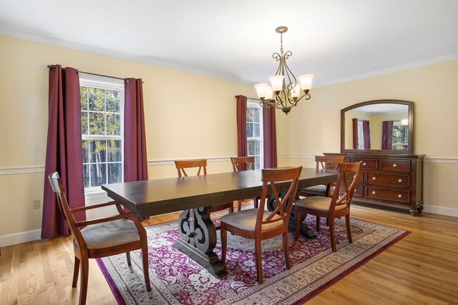 Building Photo - 13 Bear Hill Rd