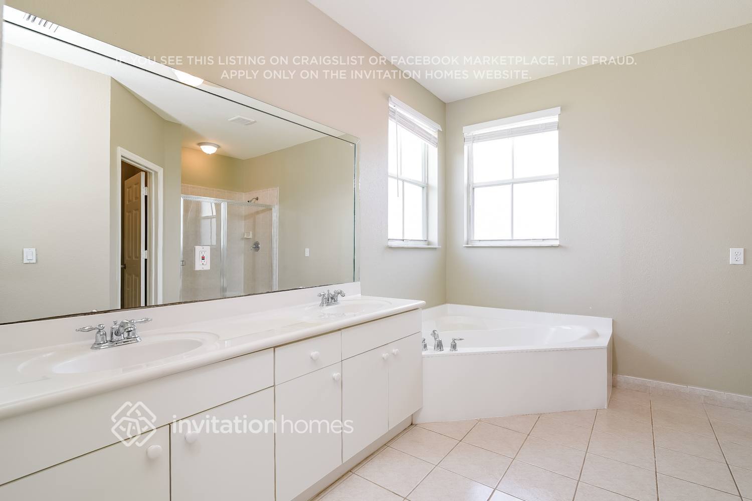 Building Photo - 16425 SW 84th St