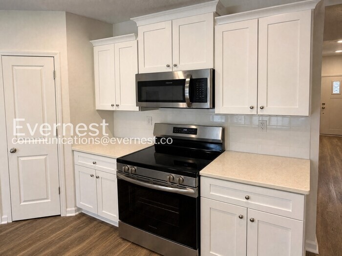 Building Photo - 2026 McDonald Dr