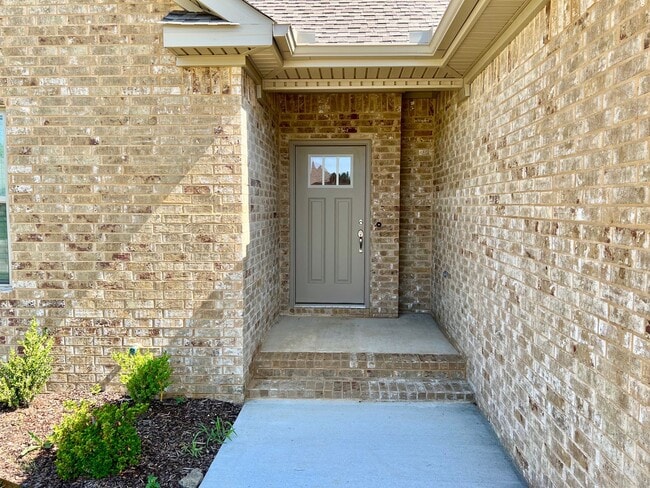 Building Photo - FOR Rent – 3 Bedroom, 2 Bath!