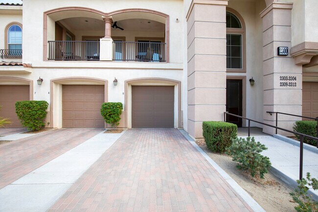 Building Photo - 2300 Via Calderia