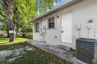 Building Photo - 3 bedroom in Hollywood FL 33021