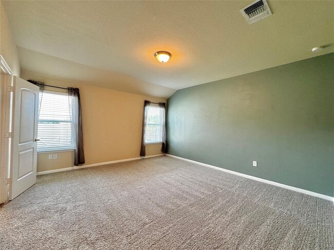 Building Photo - 715 Luna Vista Dr