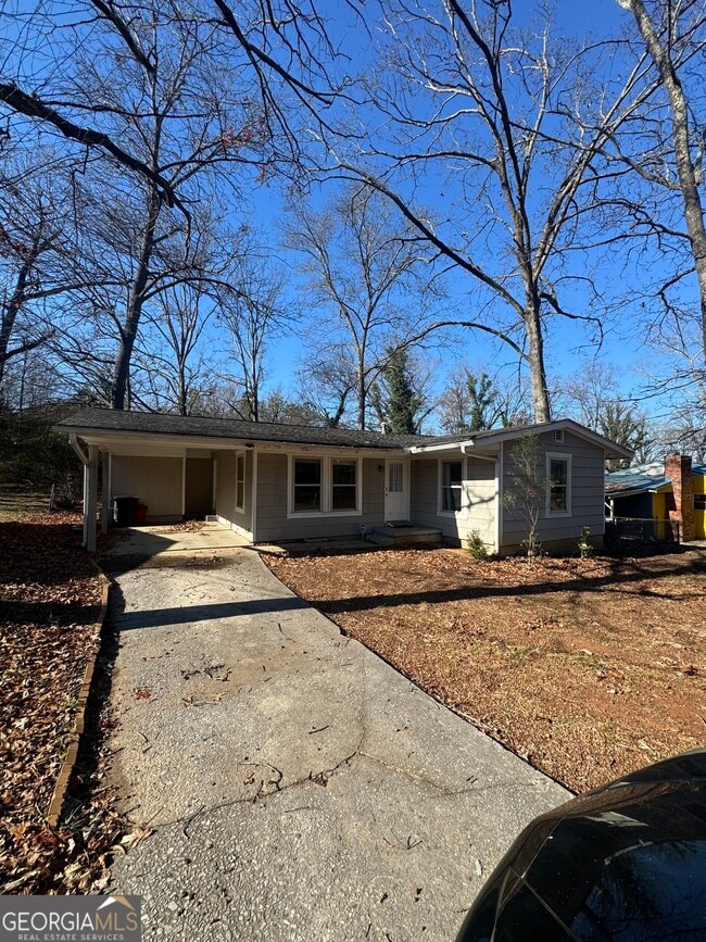 Building Photo - 5205 Heather Ln