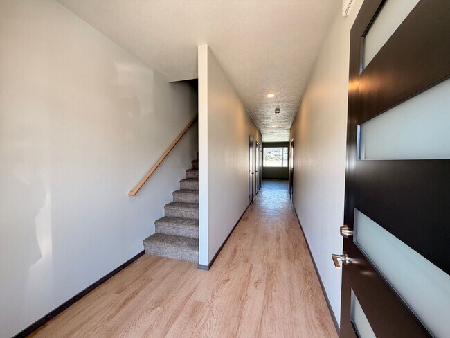 Building Photo - 4468 W 30th Ave