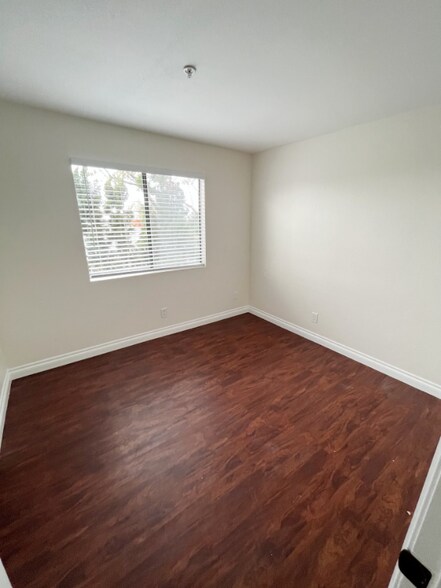 Building Photo - 101 W Canada