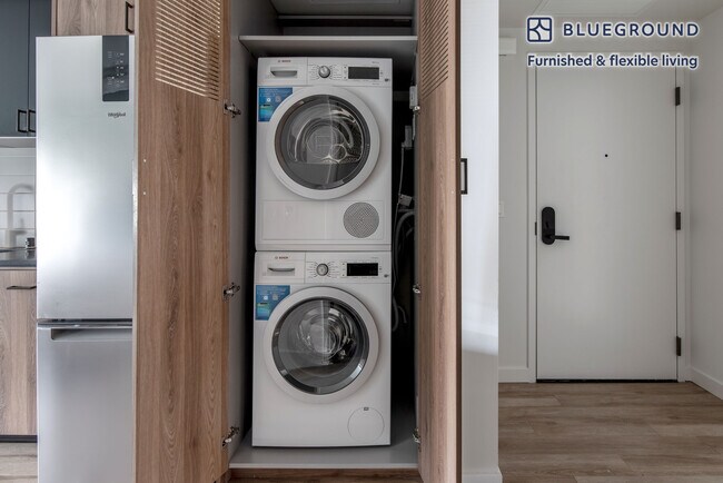 Building Photo - 434 Minna St