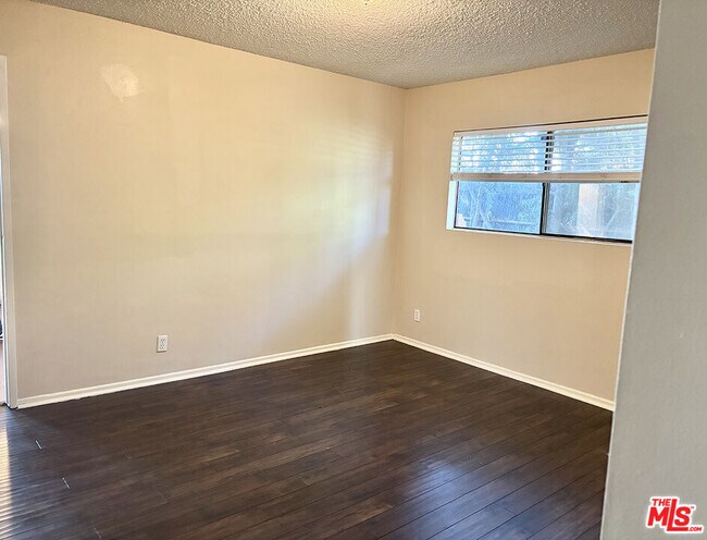 Building Photo - 16312 Itasca St