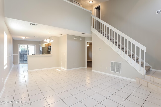Building Photo - 9539 Glenn Abbey Way
