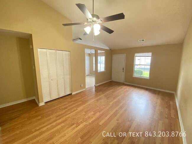Building Photo - 106 Eaton Way