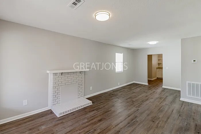 Building Photo - 8225 Rugby Ave