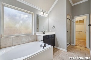 Building Photo - 707 Gold Beauty