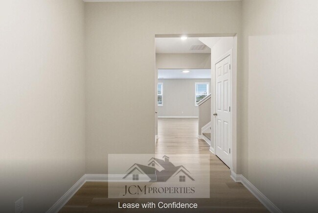 Building Photo - 104 Lambert Fld