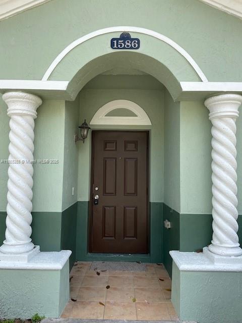 Building Photo - 1586 SE 27th Ct