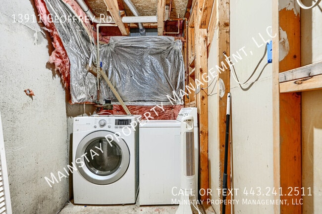 Building Photo - 13911 Geoffrey Rd