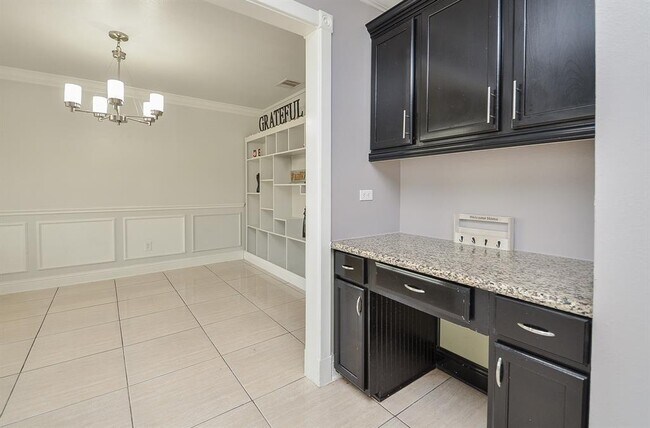 Building Photo - 20214 Sandwith Dr
