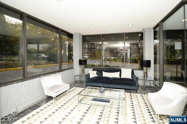 Building Photo - 344 Prospect Ave