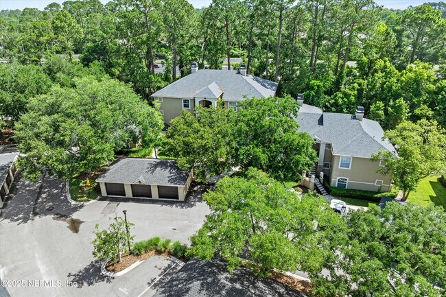 Building Photo - 1655 The Greens Way